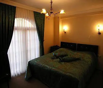 Magnificent Hotel Estambul 3*,